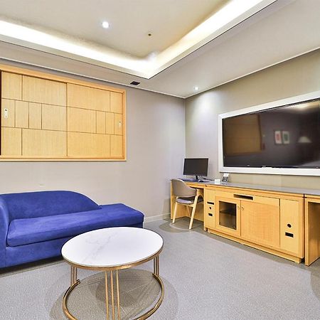 Seomyeon Ib Hotel Μπουσάν Εξωτερικό φωτογραφία