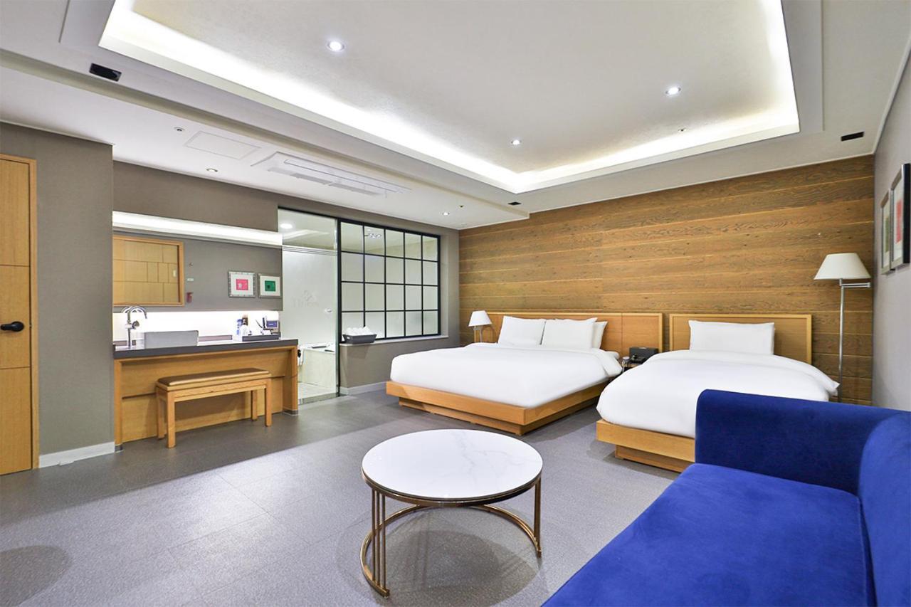Seomyeon Ib Hotel Μπουσάν Εξωτερικό φωτογραφία