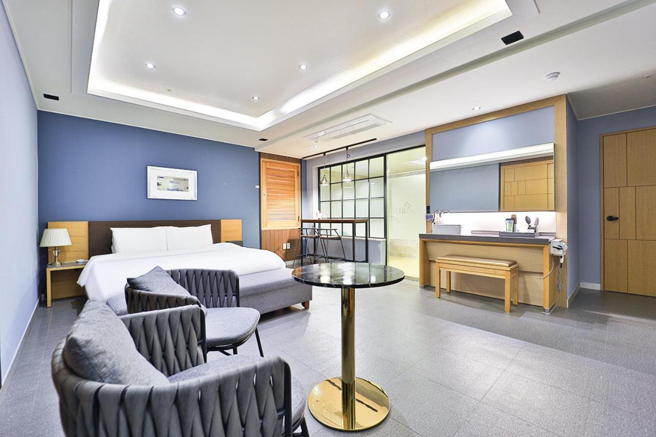 Seomyeon Ib Hotel Μπουσάν Εξωτερικό φωτογραφία
