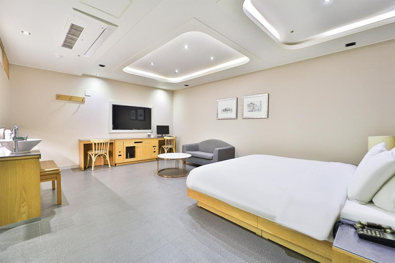 Seomyeon Ib Hotel Μπουσάν Εξωτερικό φωτογραφία